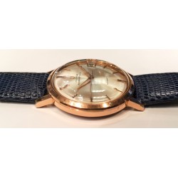 Universal Genève AWW-918